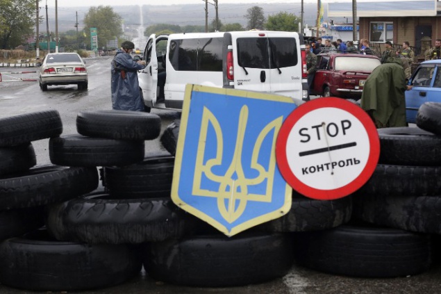 СБУ планирует отменить пропуска в зону АТО