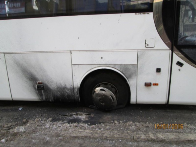 В Киеве возле автобуса прогремели взрывы