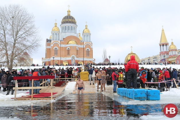 Крещенские купания засняли с дрона