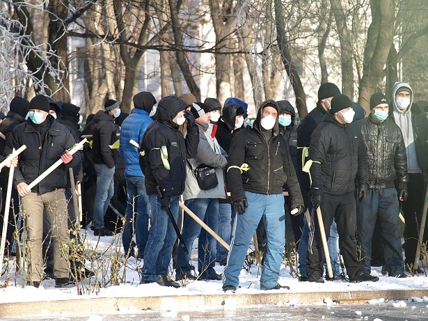 У Киевгорстроя хотят отнять землю на Святошино. Строители зовут на помощь “титушек” (+документ)