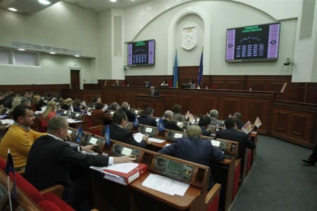 Киевсовет снизил налог на землю под жилым фондом в 3,3 раза