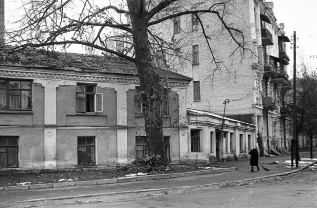 Прогулка по Борисоглебской: особняк киевского мэра и здание с призраком