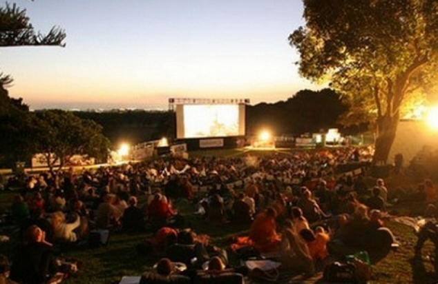 Завтра в Киеве на Певчем поле покажут фильм под открытым небом