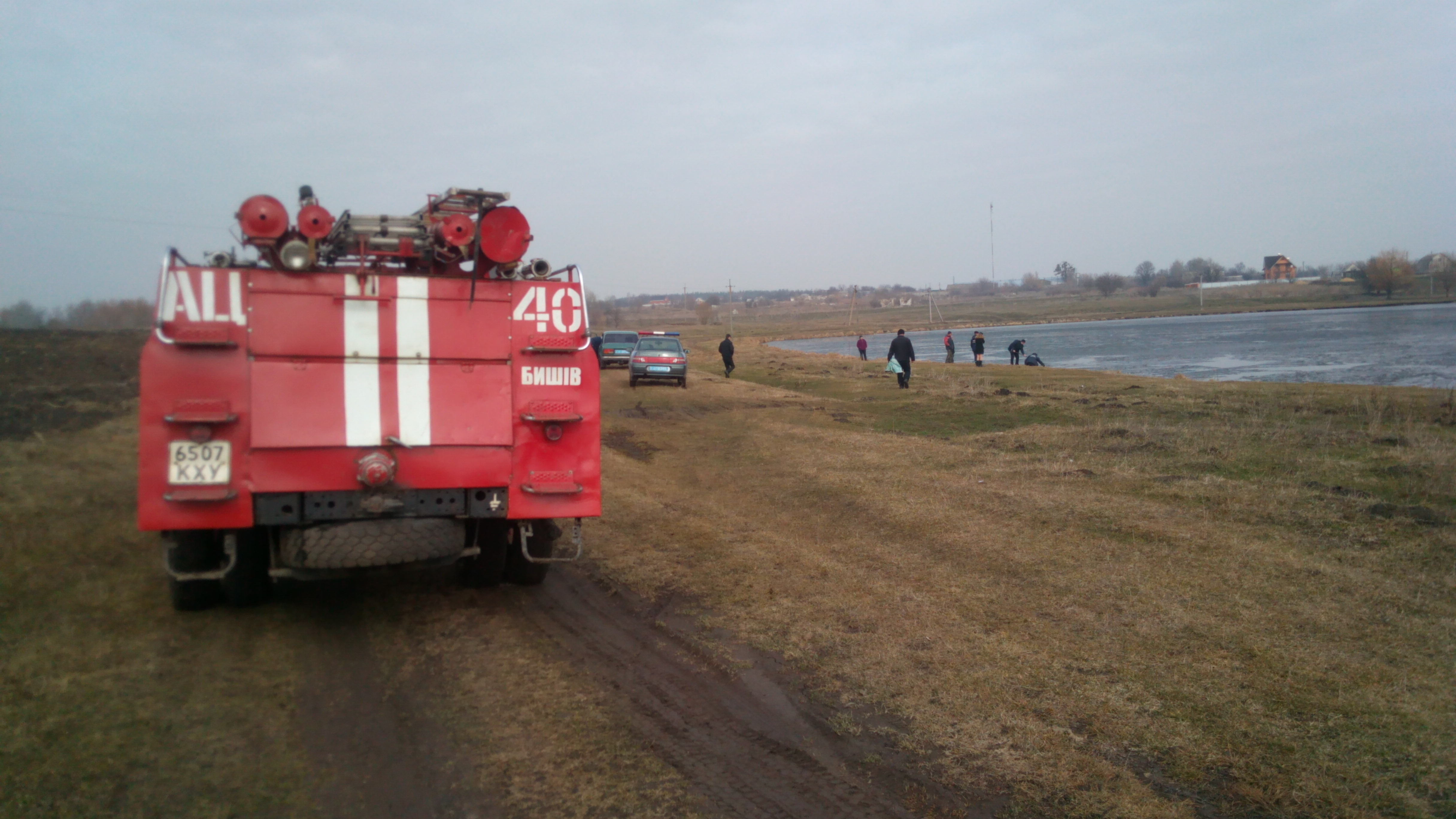 Спасатели Макаровского района нашли тело утонувшего в прошлом году мужчины