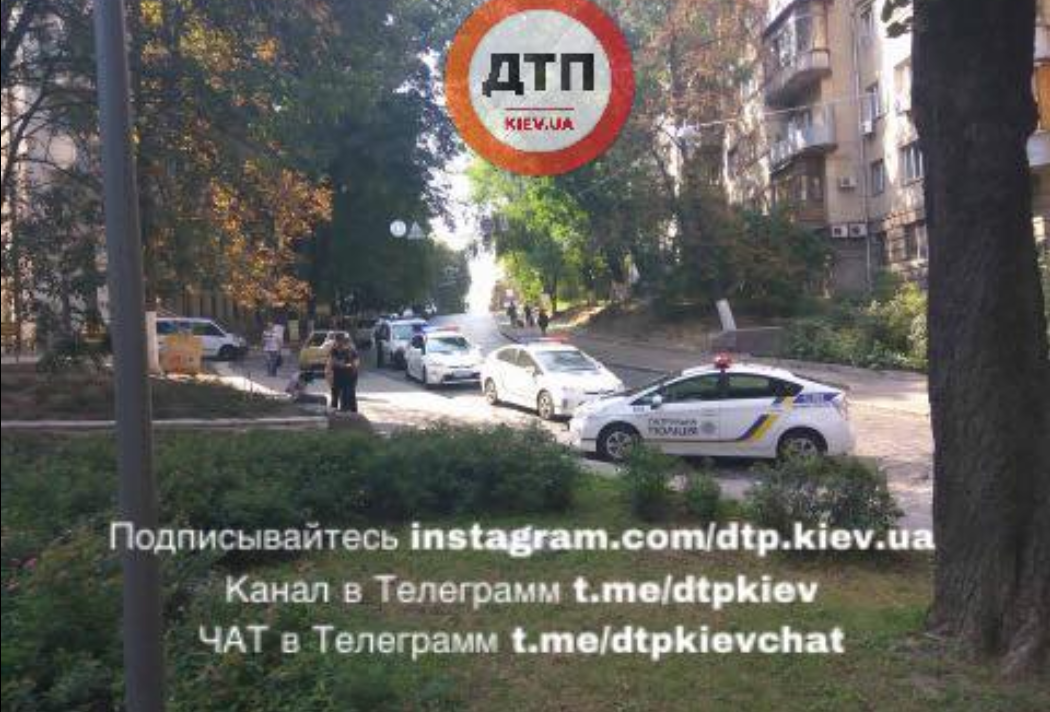 В столичном парке пьяный мужчина устроил стрельбу (фото)