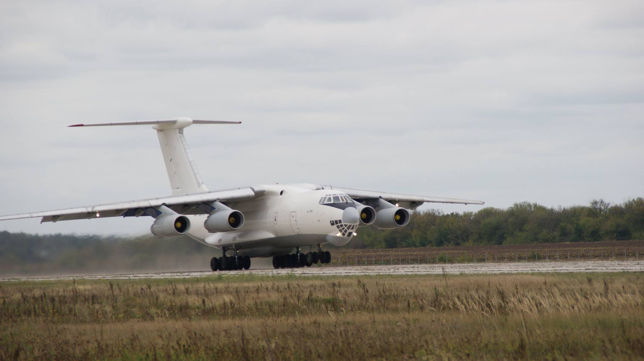 В Белой Церкви поставили на крыло Ил-76