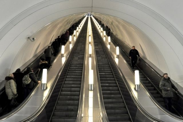 С начала года эскалаторы столичной подземки более 2 тыс. раз останавливались по вине пассажиров