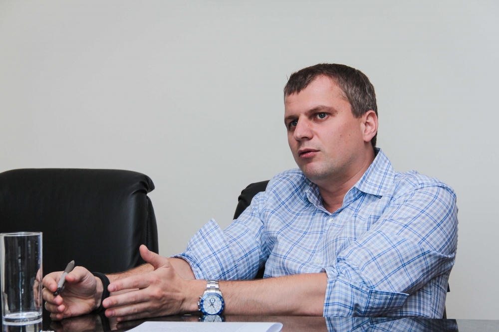 Николай Негрич просит проверить подозрительную стройку в Соломенском районе