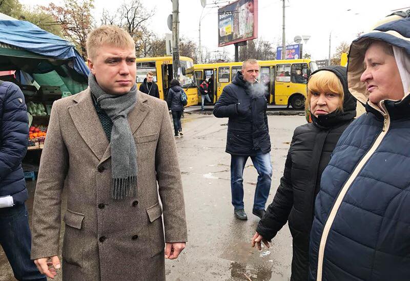 Андреев грозится снести МАФы на столичных Нивках (фото)