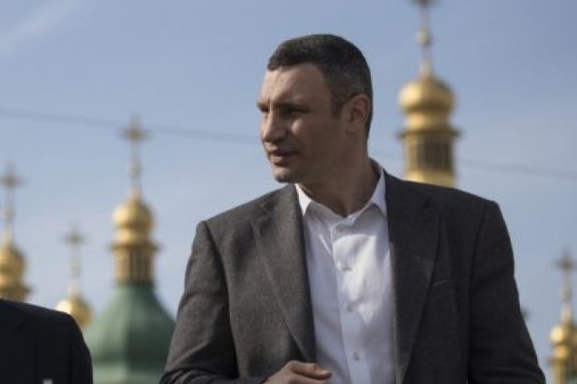 В октябре Кличко получил около 17 тыс. гривен зарплаты