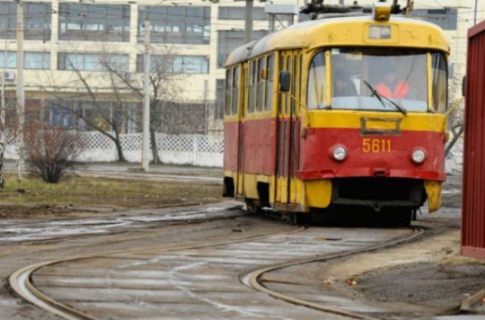 В “Киевпастрансе” ввели дополнительную остановку для шести трамвайных маршрутов (схемы)