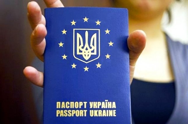 С начала года в Киеве подано более 400 тыс. заявок на биометрический паспорт