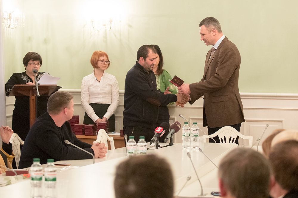 Кличко вручил награды киевлянам-участникам Революции Достоинства