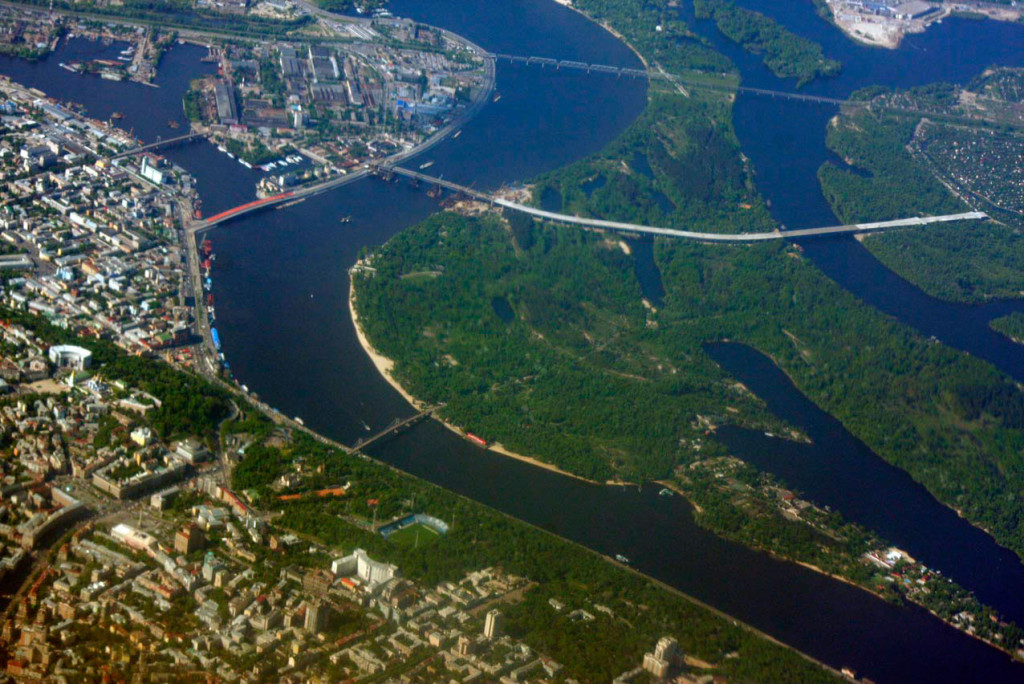 На Трухановом острове в Киеве может появиться воднолыжный комплекс