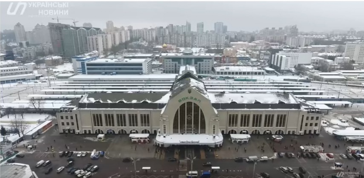 Сегодня в Киеве из-за ложного минирования вокзала пришлось эвакуировать 1140 человек