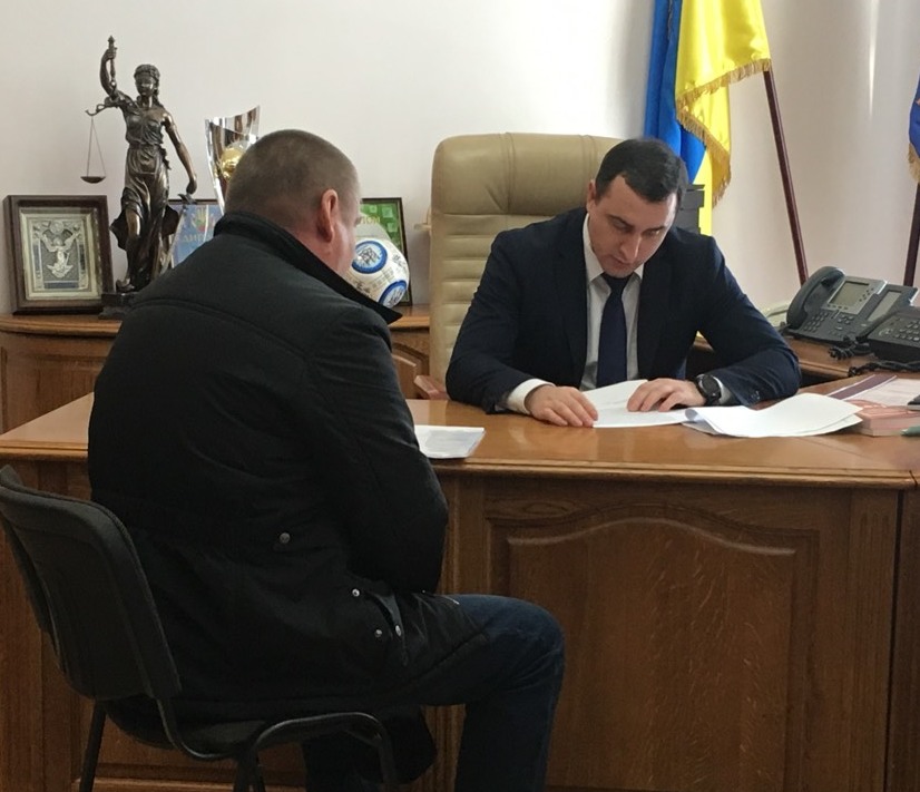В Згуровском районе депутат открыл стрельбу по людям из охотничьего ружья