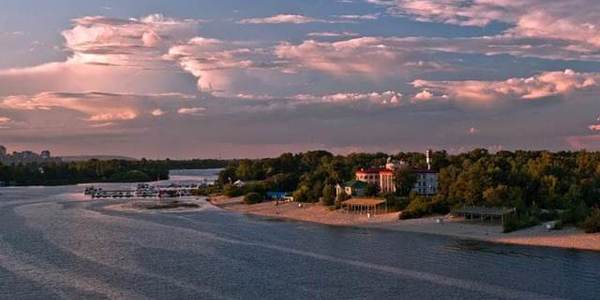Центральный пляж в Киеве и Труханов остров будут реконструированы