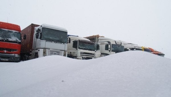 Въезд большегрузного транспорта в Киев и Киевскую область могут ограничить из-за ухудшения погоды