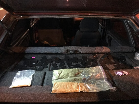 Столичная полиция изъяла у киевлянина наркотики на 400 тысяч гривен (фото)