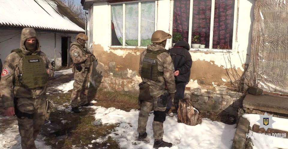 Киевская полиция освободила заложника и задержала его похитителей (фото, видео)