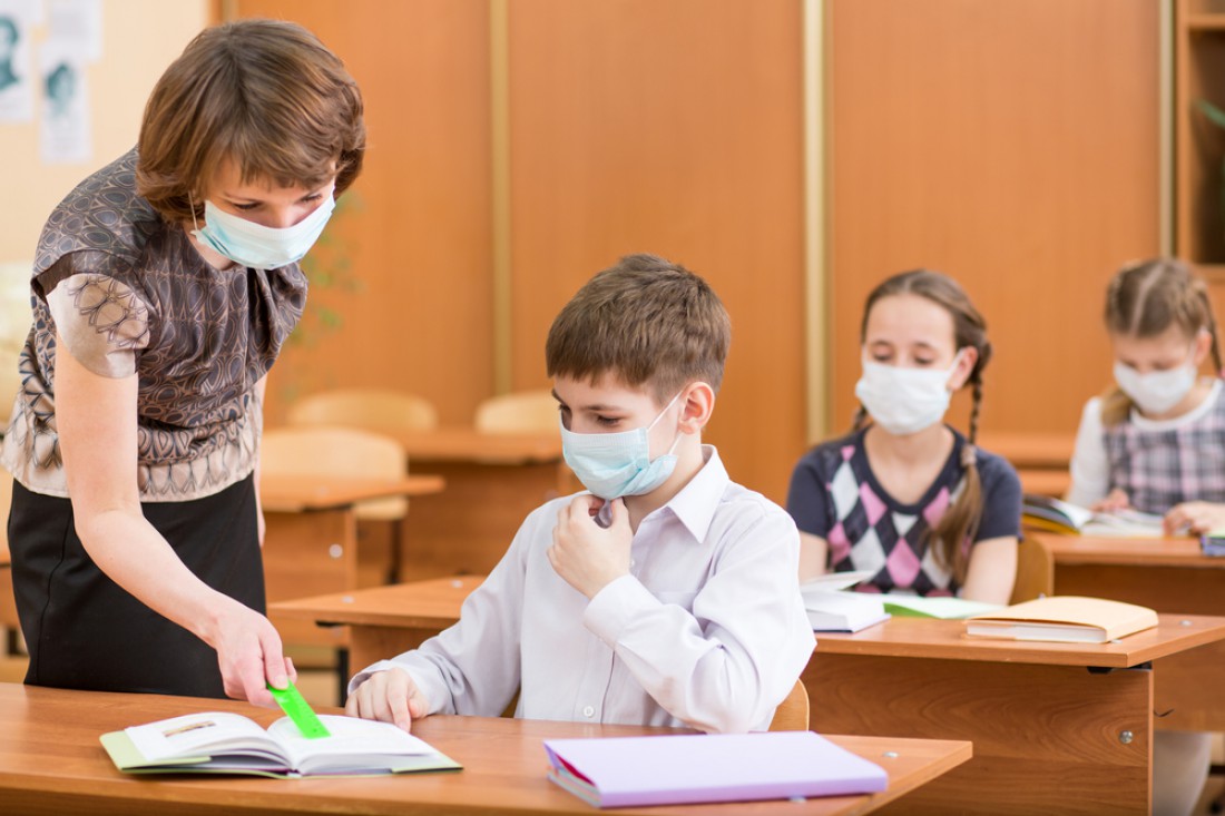 Из-за гриппа и ОРВИ до сих пор приостановлен учебный процесс в 59 школах Киева