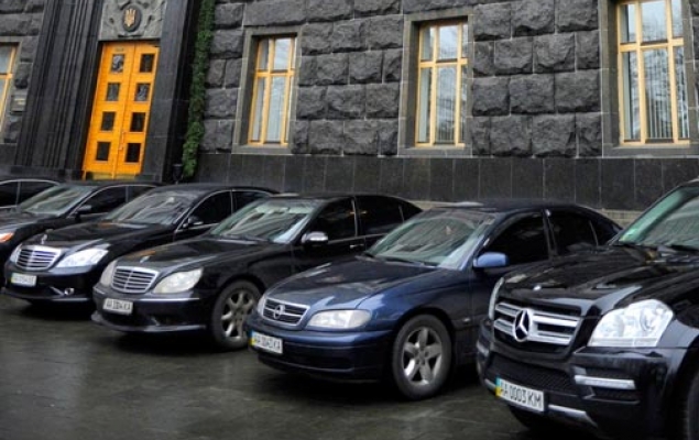 В КГГА увеличили лимит автомобилей для обслуживания администрации