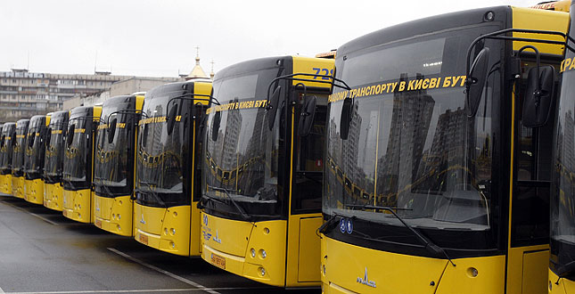 С завтрашнего дня в Киеве появиться временный автобусный маршрут (схема)