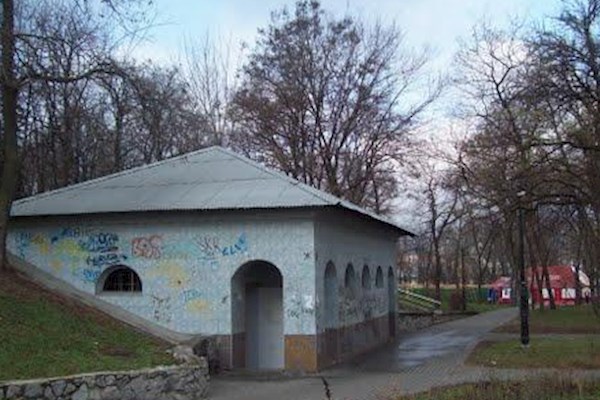 Местам отдыха в Днепровском районе Киева не хватает туалетов
