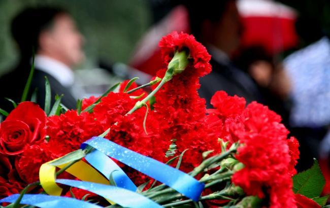К 8-9 мая в Киеве ветеранам, семьям погибших солдат и волонтеров, бывшим узникам выплатят единовременную материальную помощь