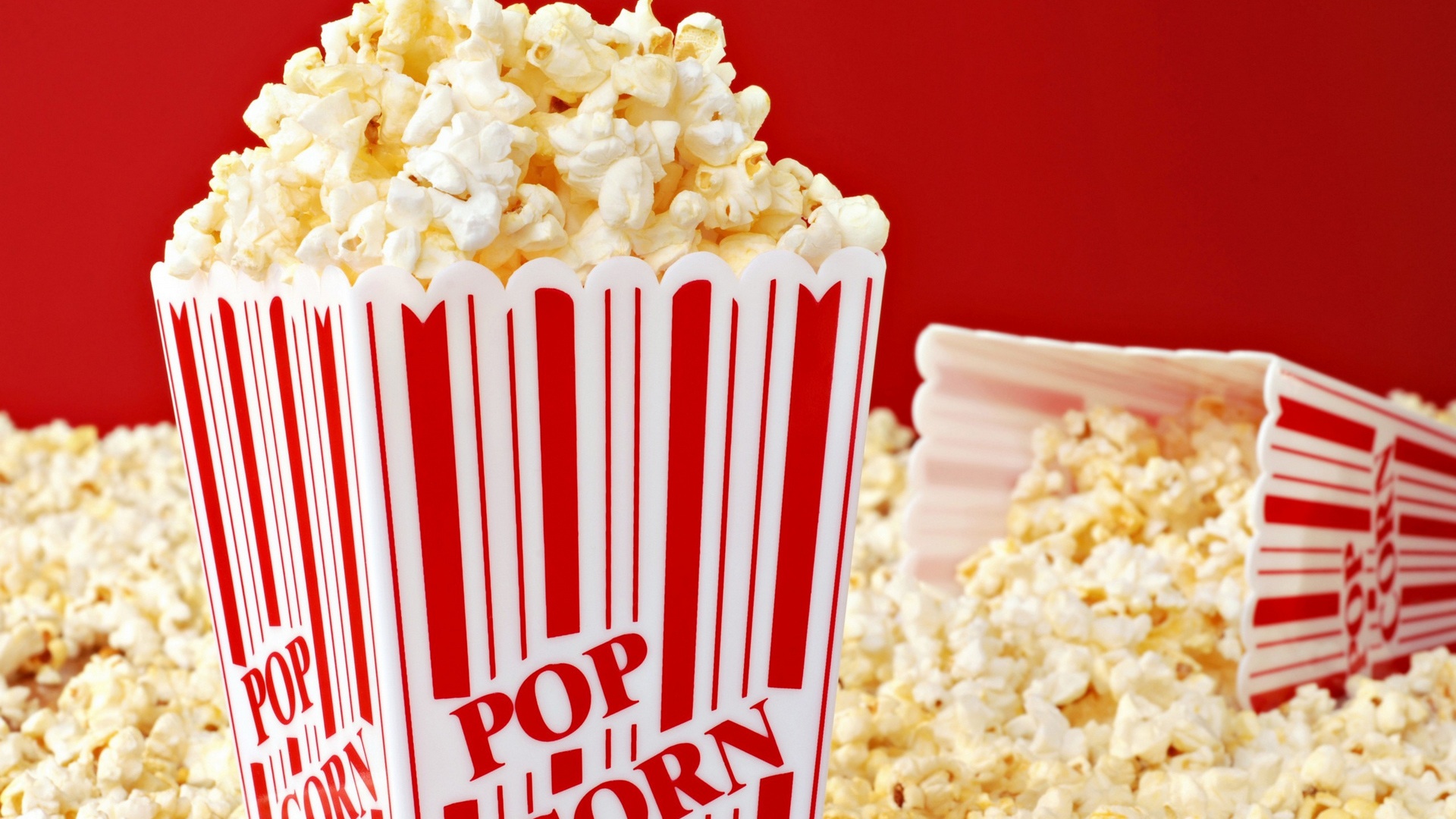 Практически убыточные коммунальные кинотеатры запасаются дорогим попкорном