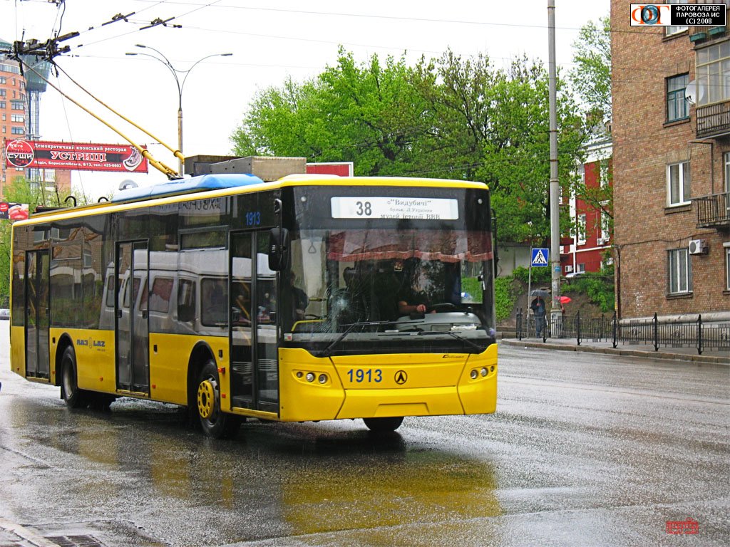 9 мая изменят маршрут движения троллейбуса №38 и автобуса №24