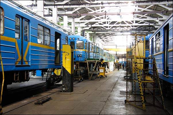 “Киевский метрополитен” заказало освещение для вагоноремонтного завода как для 100 Майданов Независимости