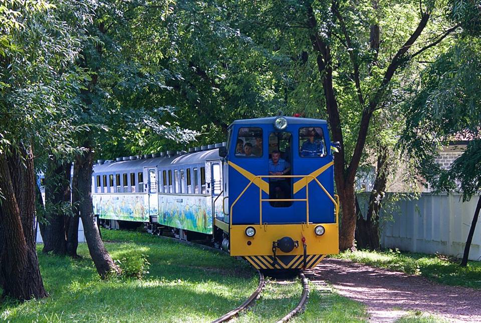 Завтра Киевская детская железная дорога будет катать детей бесплатно