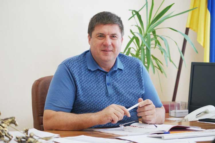 Глава Бориспольской РГА Туренко распродал десятки участков своей дочери
