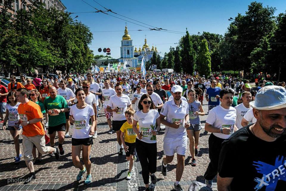 Из-за проведения 3 июня благотворительного “Пробега под каштанами” в центре Киева будет ограничено движение