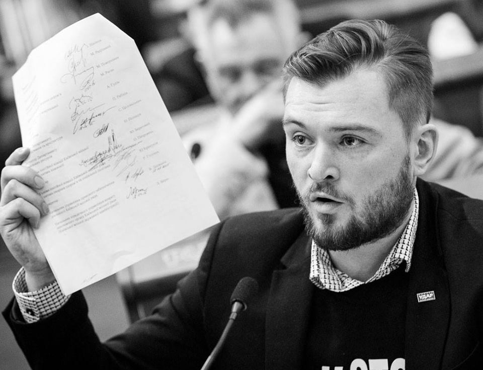 Депутат Михайленко просит Оболонскую РГА залатать трубы и починить крыши