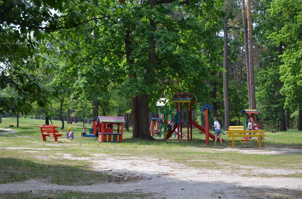 В Пуще-Водице открыли новую зону отдыха (фото)