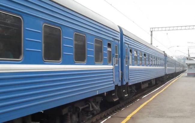 “Укрзализныця” назначила 7 дополнительных поездов на День Конституции