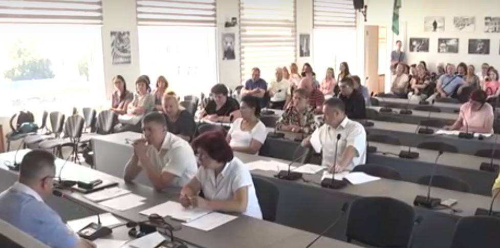 В Белой Церкви продолжается война между родителями и городской властью за музыкальные школы №2 и №3 (видео)