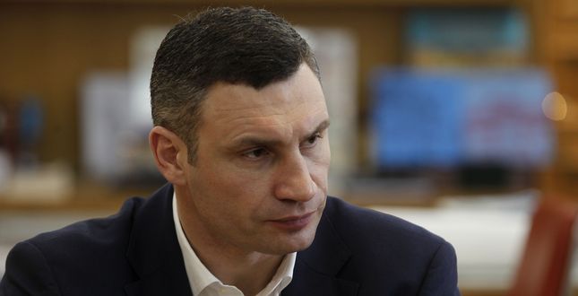 Кличко в США примет участие в торжественной церемонии введения в Международный зал боксерской славы