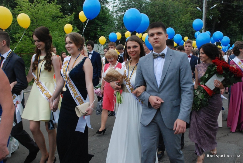 Движение по четырем улицам Борисполя перекроют на время прохождения колонны выпускников