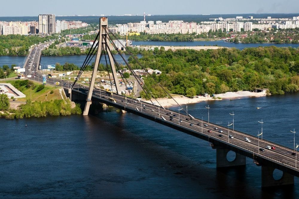 Завтра будет ограничено движение по Северному мосту в Киеве