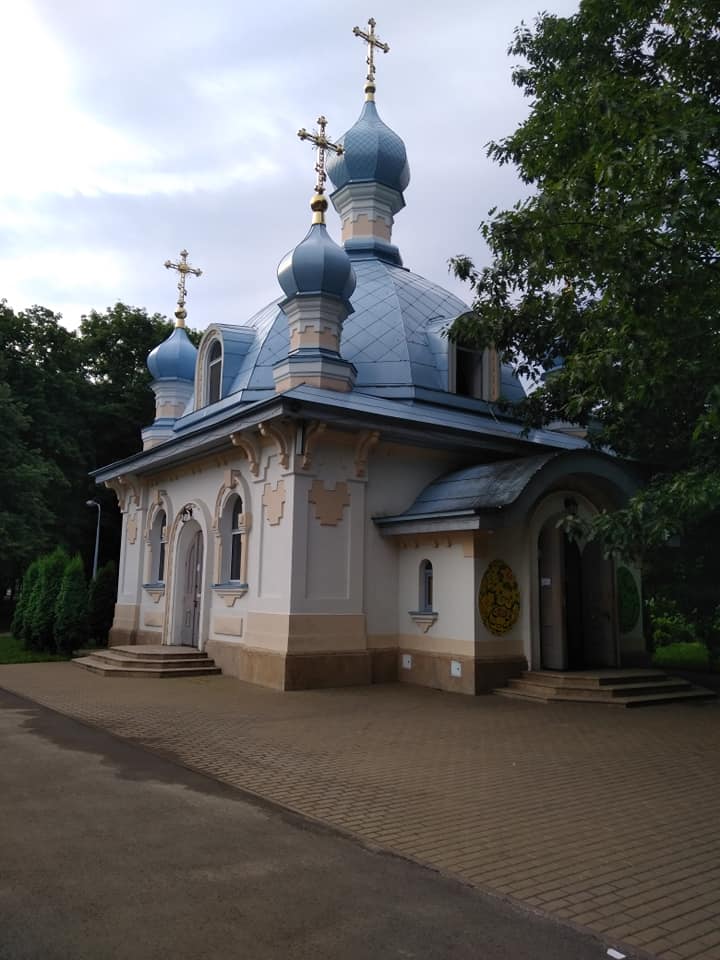 Ранним утром неизвестные напали на храм Украинской Православной Церкви в Киеве