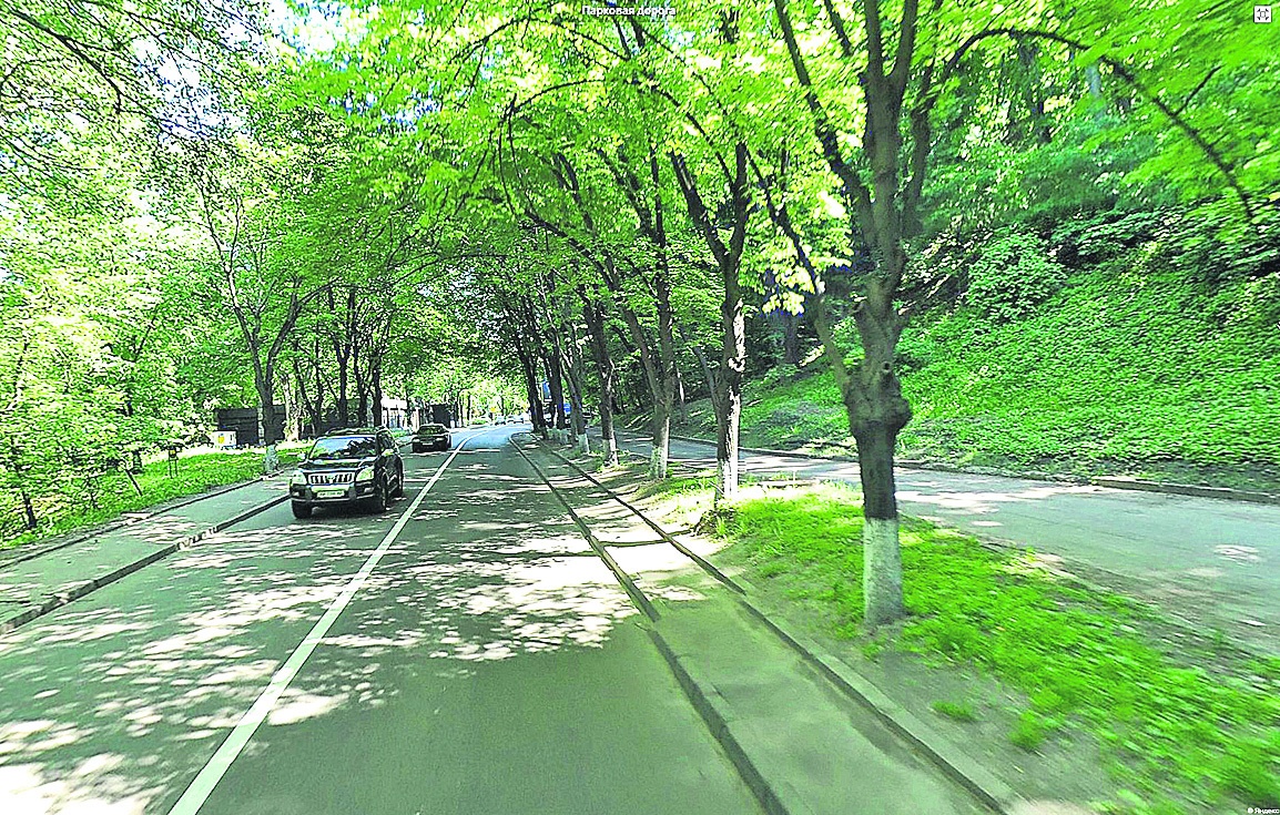 Из-за реконструкции в Киеве будут перекрывать Парковую дорогу