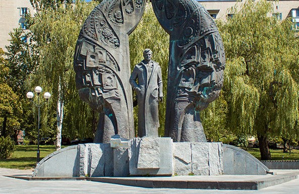 Пантелеева просят определиться с балансодержателем памятника Гонгадзе