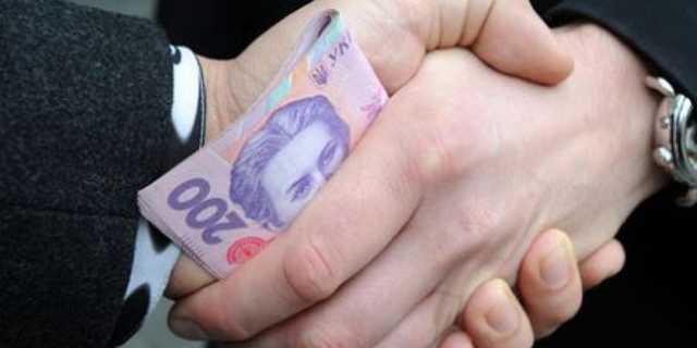 Голова сельсовета в Бориспольском районе за 50 тысяч гривен пыталась “договориться” с депутатом