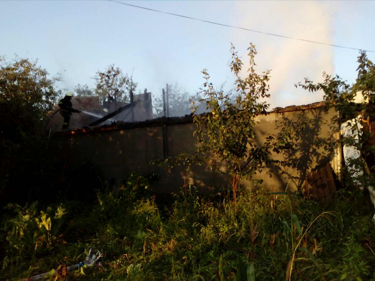 За одну ночь в Киево-Святошинском районе произошло два пожара (фото)