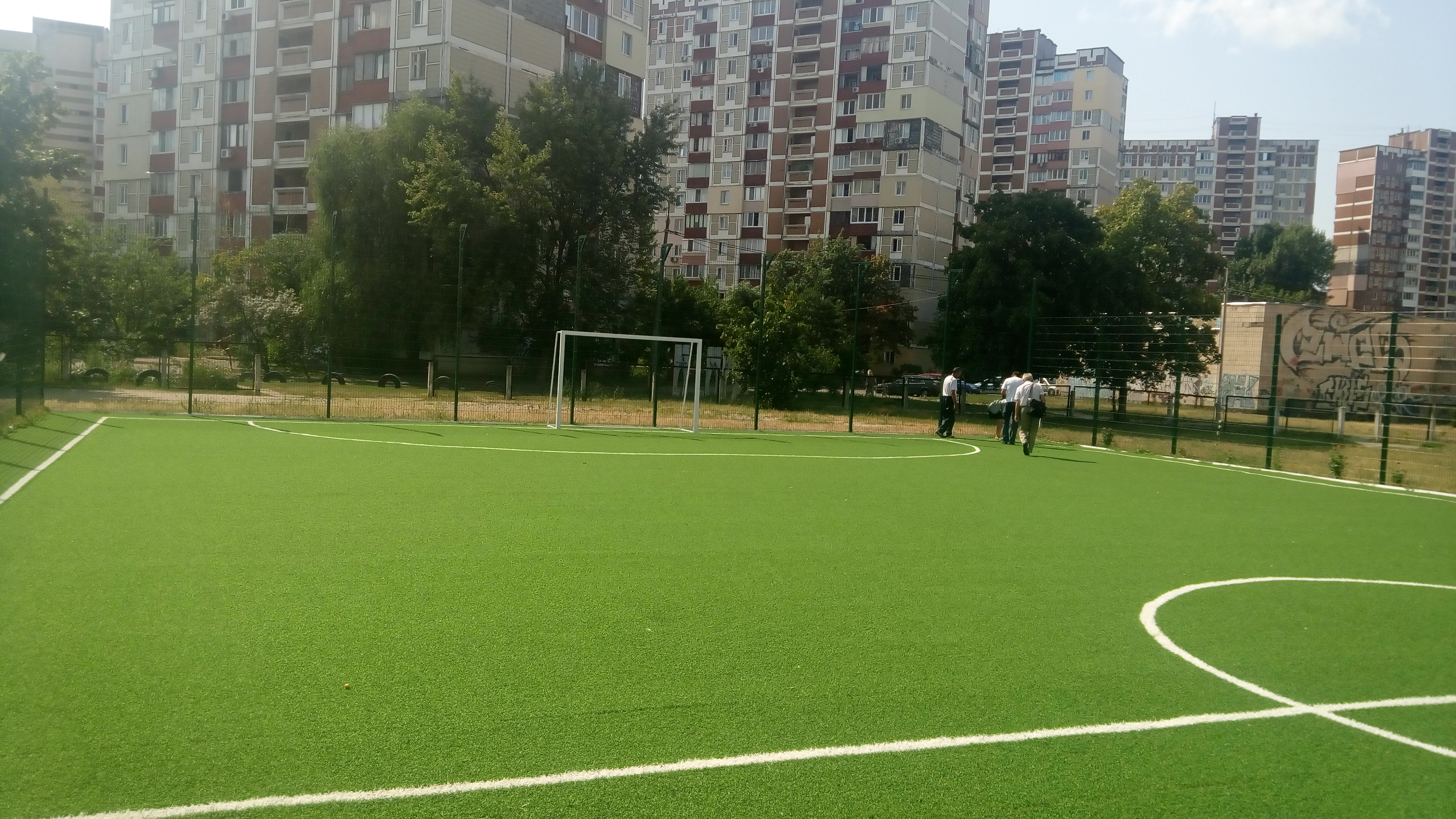 КГГА: В Киеве почти завершена реконструкция и строительство 28 школьных футбольных полей