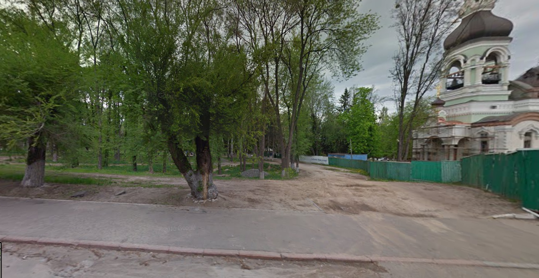 УПЦ Московского патриархата заподозрили в самозахвате части земли в парке “Спутник”
