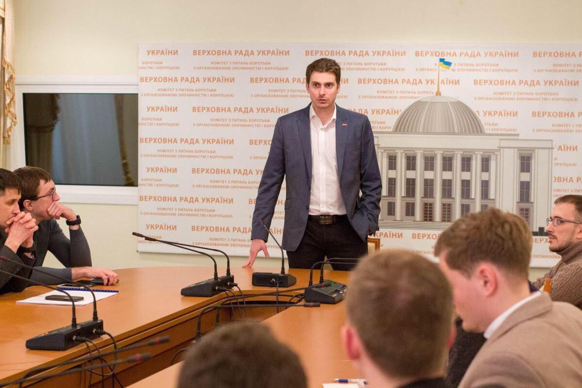 Кличко убедил столичных депутатов поддержать запрет на продажу спиртного с 23:00 до 10:00